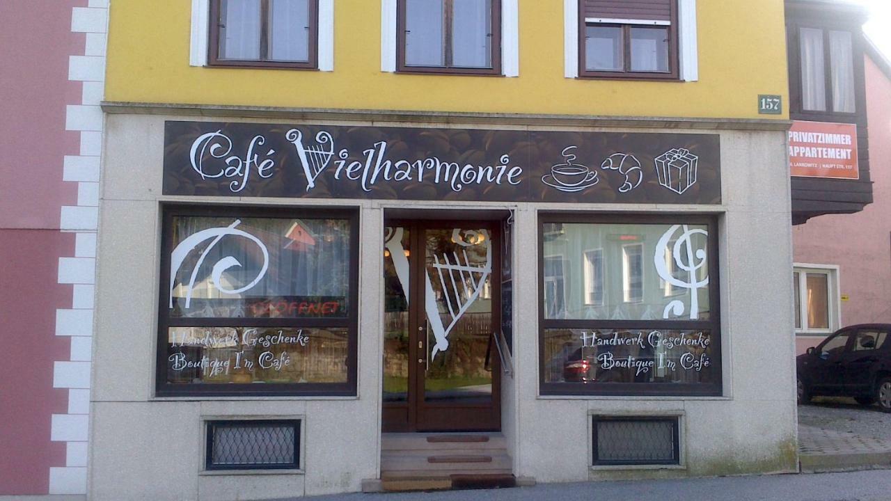 Cafe Vielharmonie Apart-Pension Maria Lankowitz Eksteriør bilde